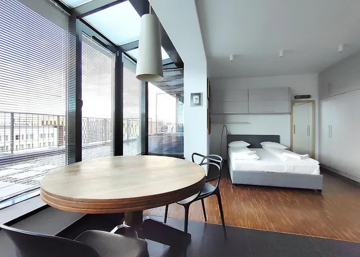 Comfort King Suite