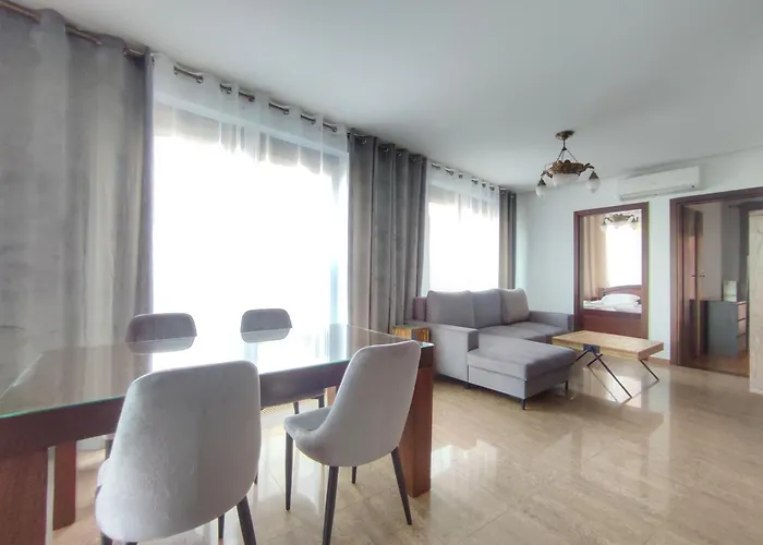 Deluxe Two-Bedroom Apartment